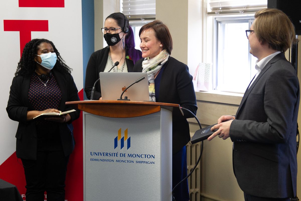 Chanelle Robinson, Monique Auger, Kylie Heales et Étienne Cossette-Lefebvre