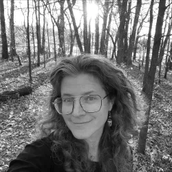 Profile picture for user lara.rosenoff